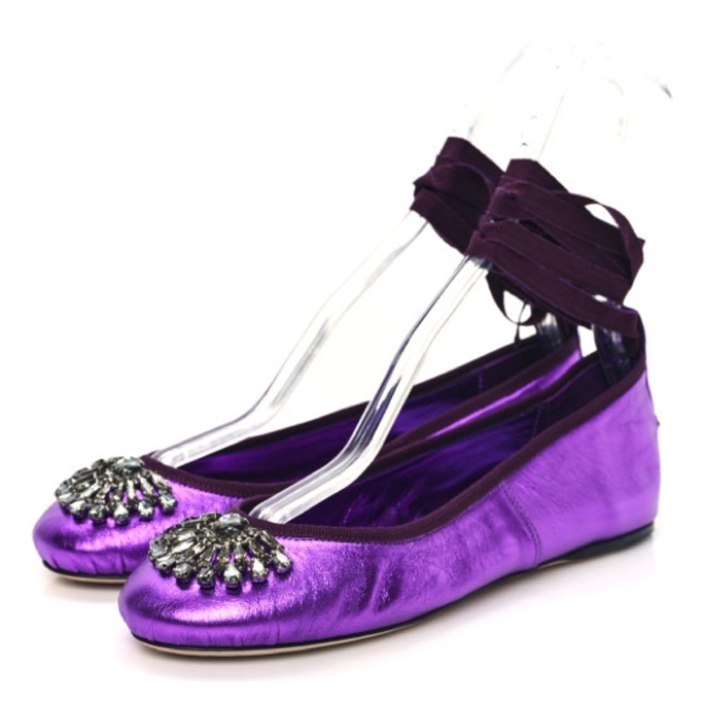 JIMMY CHOO 
Metallic Grosgrain Ballet SZ Flat 39
